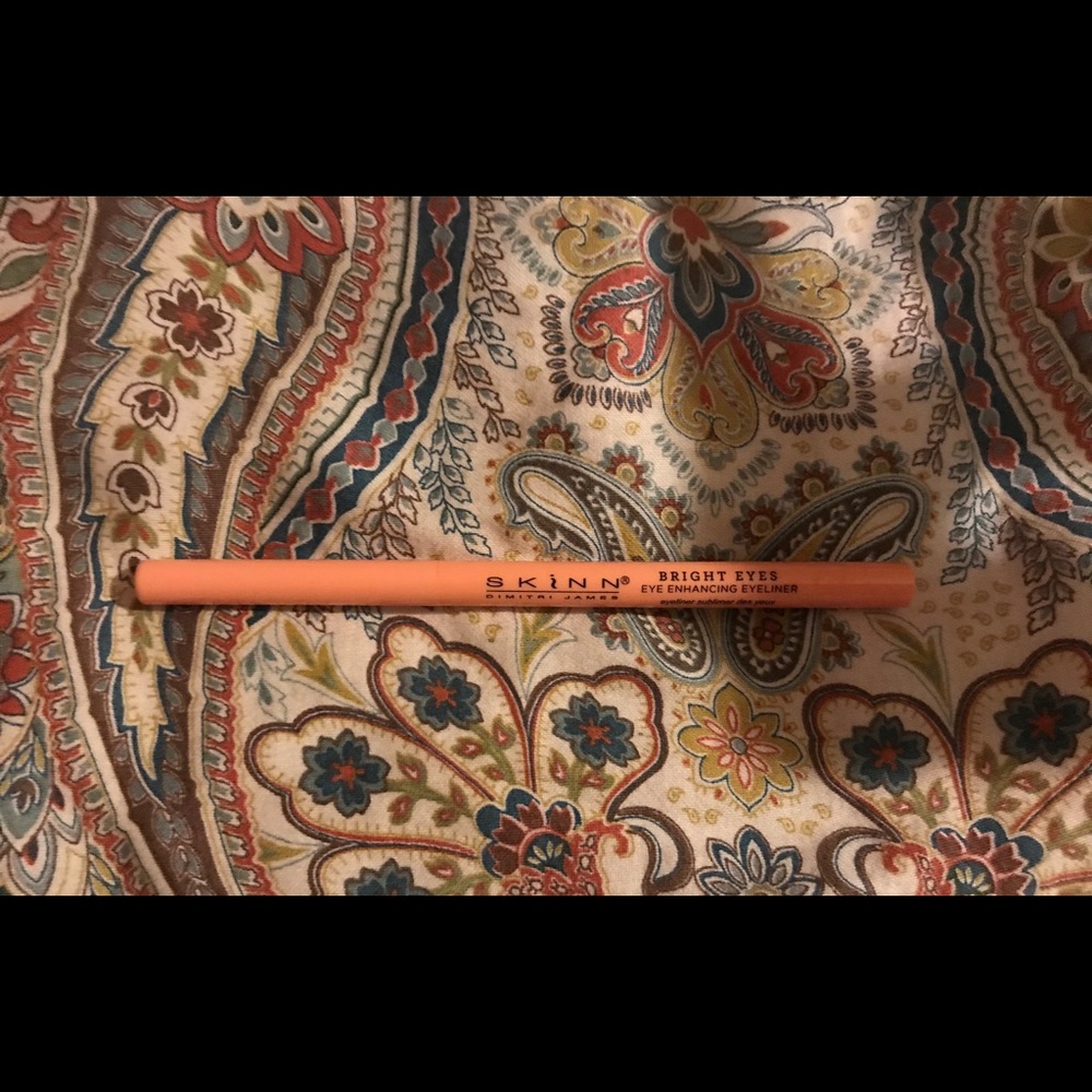 Brand new! Skinn Bright Eyes Enhancing Eyeliner